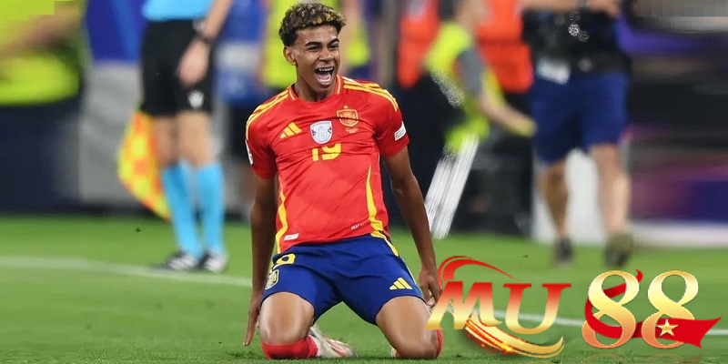 Cầu thủ trẻ đáng xem World Cup 2026: Top 5 cá thể sẽ bùng nổ 1 Lamine Yamal - Thủ lĩnh trẻ của La Roja